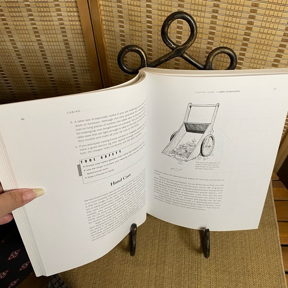 Paperback edition book-log cabin designs - Picture 2 of 9